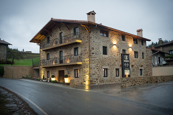 HOTEL OSABARENA - photo 0