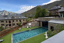 APARTHOTEL SIENTE BOI & SPA