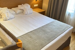 APARTHOTEL SIENTE BOI & SPA