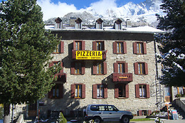 Hôtel-Restaurant Aiguille de la Tza