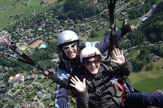 Paragliding Gstaad Switzerland - photo 8