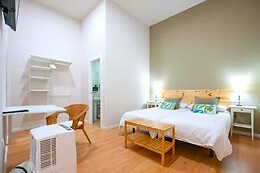 TRIANA 103 ROOMS & SUITES