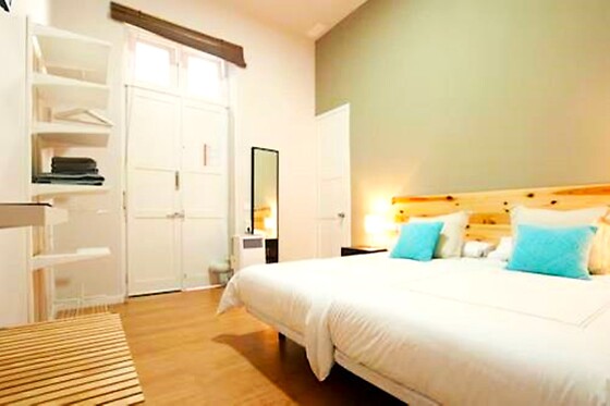 TRIANA 103 ROOMS & SUITES - photo 3