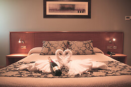 MOTEL CIES