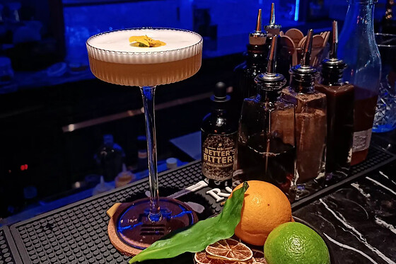 Yuki Lounge Bar & Restaurant - photo 2