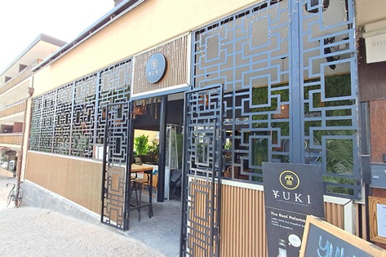 Yuki Lounge Bar & Restaurant - photo 5