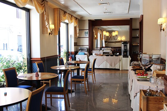 Phi Hotel Ambra - photo 2
