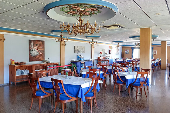 HOTEL LA RUEDA - photo 9