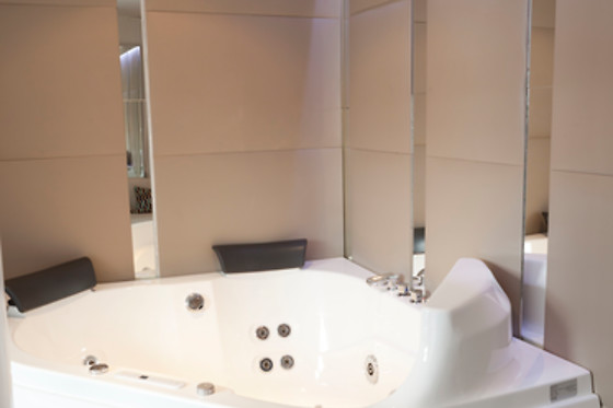 AB DESIGN SUITES & RESIDENCE - photo 3