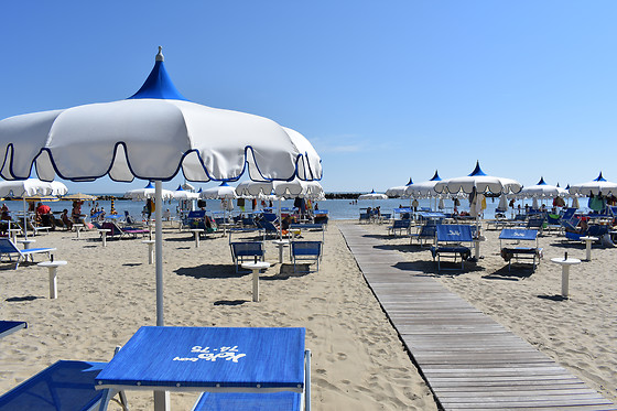 Hotel Urbinati - photo 0