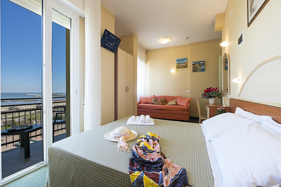 Hotel Crosal - photo 3