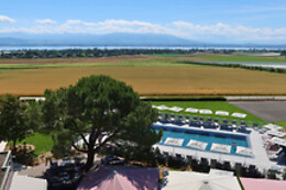 EVERNESS Hôtel & Resort