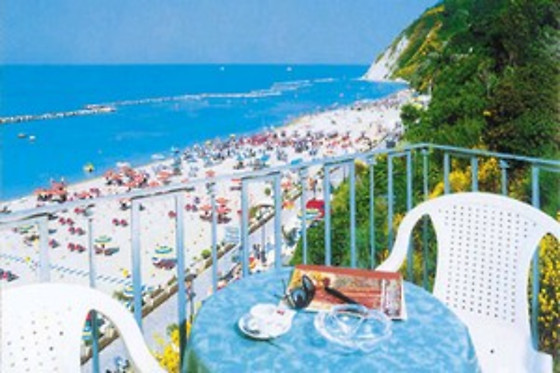 Hotel Gloria - photo 9