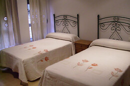 HOTEL  DELPHOS