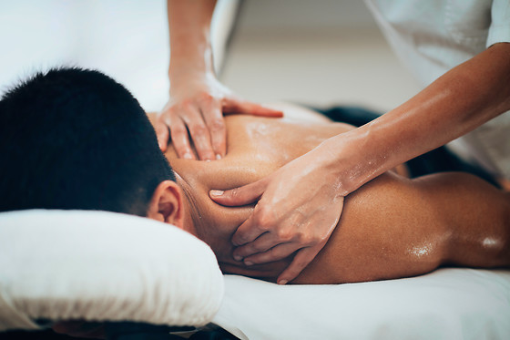 Pierre De Lune Massages - photo 0