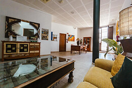 HOTEL MUSEO LUCAINENA