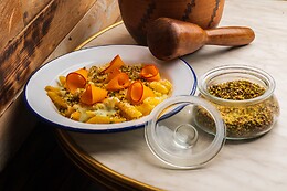 Gustave Creative Street-Food