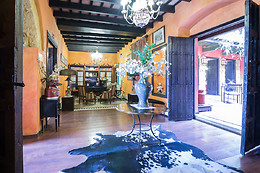 LA CASONA DE CALDERÓN