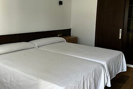 HOTEL RURAL IRINA