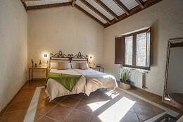 ECO HOTEL CUEVA DEL GATO
